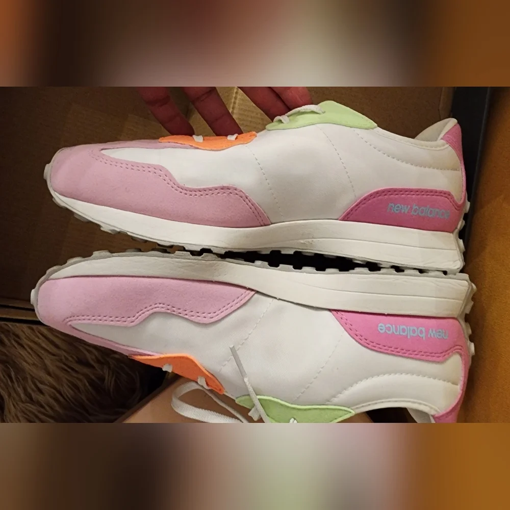 EUC New Balance 327 Pink Blue eur40 wms9 uskids7 - Picture 5 of 7